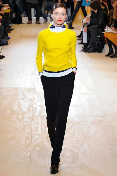 Look 37
